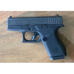 PISTOLA GLOCK MOD. 42 CAL....